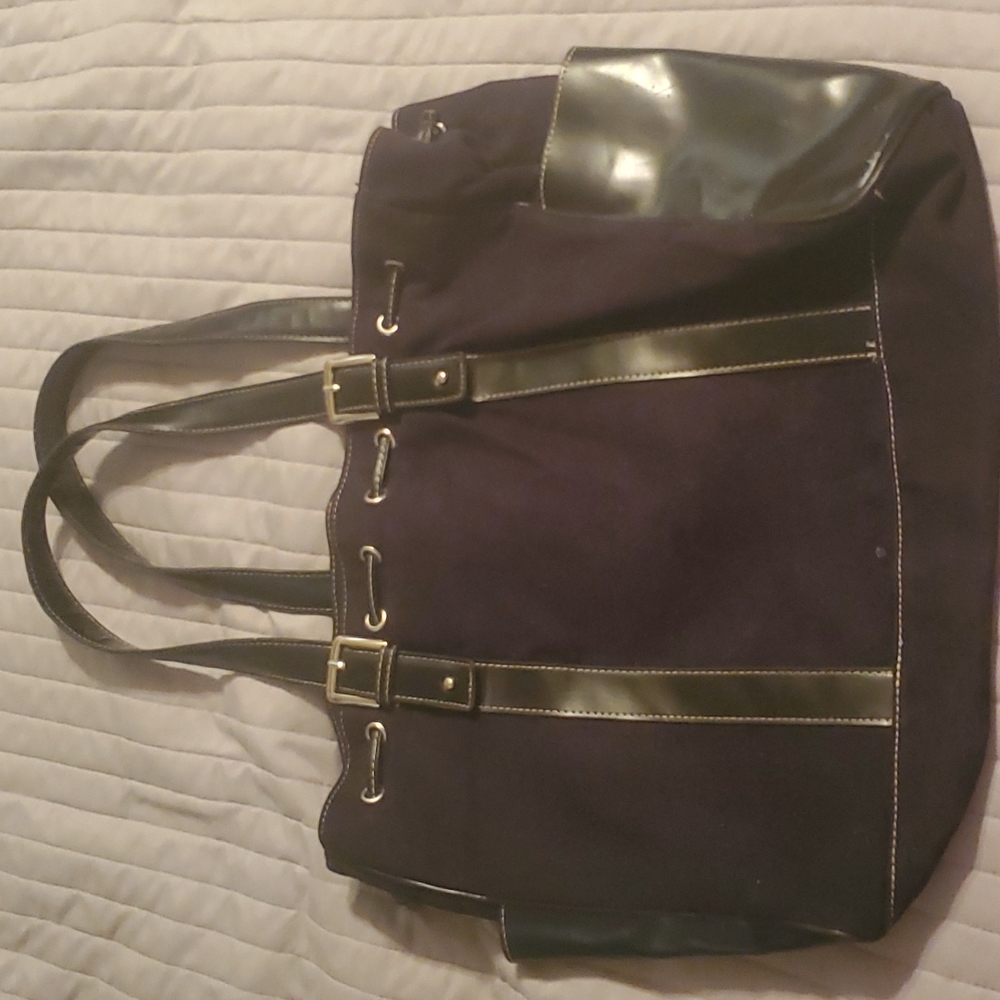 Purse - Picture 1 of 13